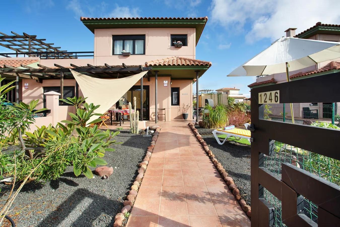 Villa Amadeus La Oliva Exterior foto