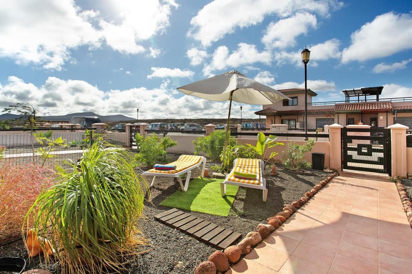 Villa Amadeus La Oliva Exterior foto
