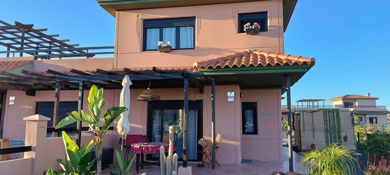 Villa Amadeus La Oliva Exterior foto