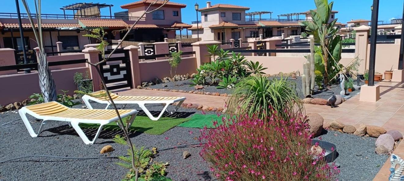 Villa Amadeus La Oliva Exterior foto